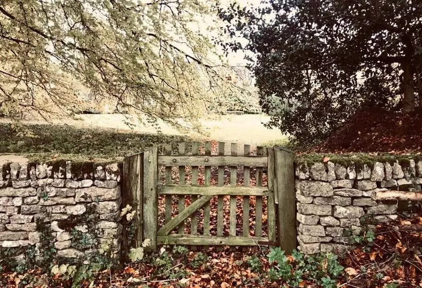 ペンション The Old Post Office Studio Apartment In A Beautiful Cotswold Village