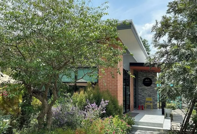 Rakmak Kan Resort & Cafe