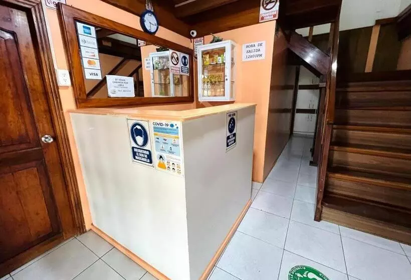 ユースホステル Casa De Hospedaje Pedernales