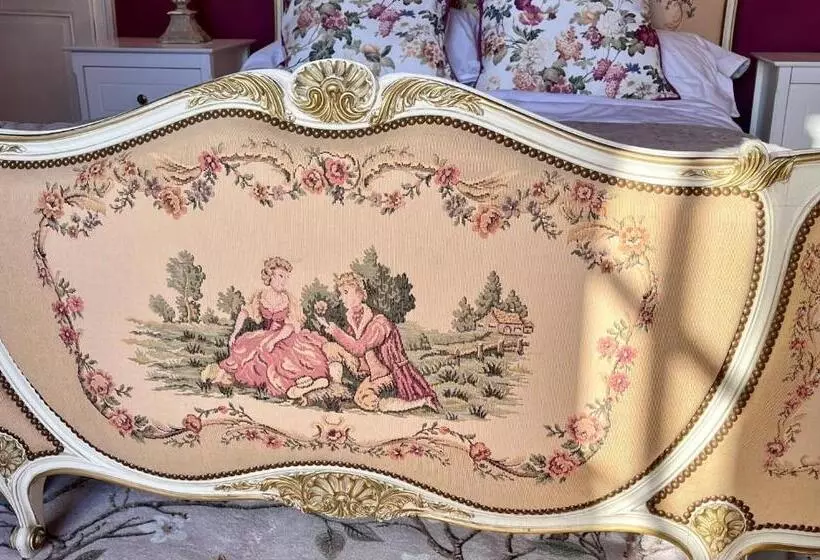 ベッドアンドブレックファースト Maison De Mags & Mags Marie Antoinette Room