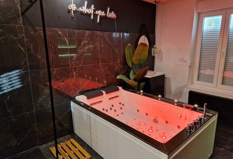 تختخواب و صبحانه Maison Marceau Suite And Spa