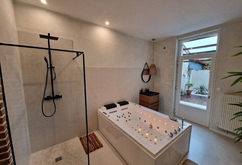 تختخواب و صبحانه Maison Marceau Suite And Spa