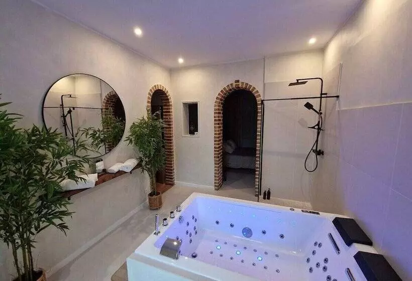 ベッドアンドブレックファースト Maison Marceau Suite And Spa