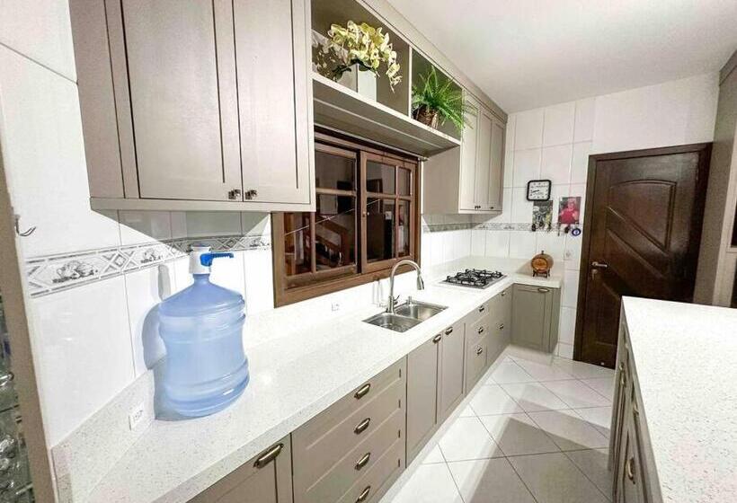 تختخواب و صبحانه Quarto 3 Hospedaria Orquídeas De Bombinhas Com Delicioso Café Da Manhã Incluso