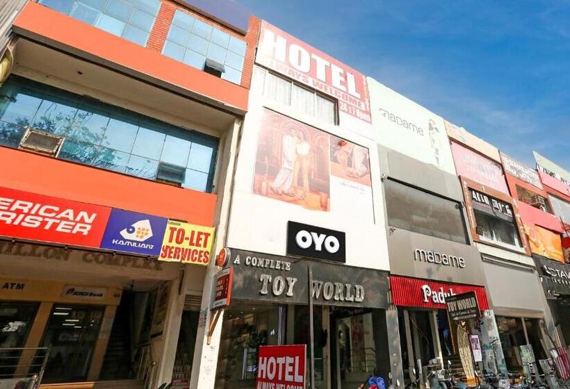 Collection O Hotel Always Welcome