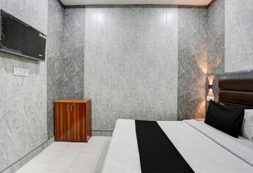 Collection O Hotel Always Welcome