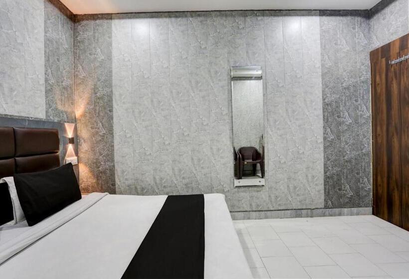 Collection O Hotel Always Welcome