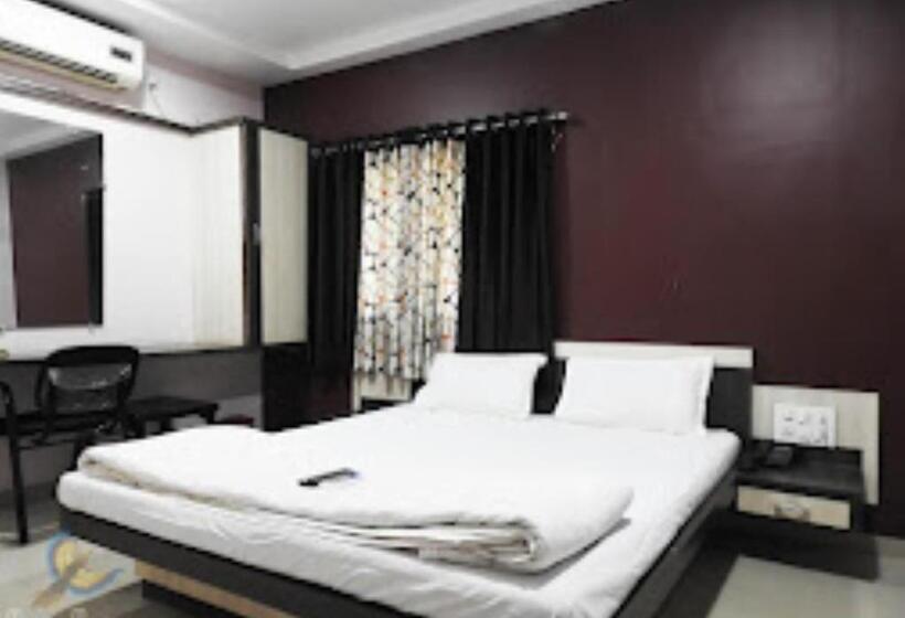 Hotel Amit Plaza Dhule