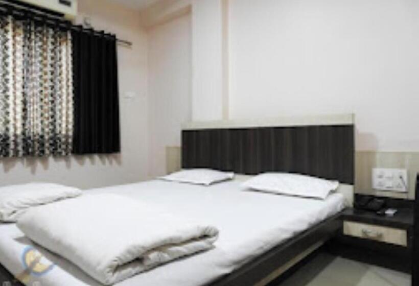 Hotel Amit Plaza Dhule