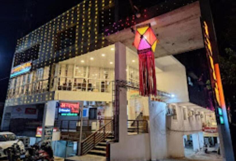 酒店 Annapurna Executive,tuljapur