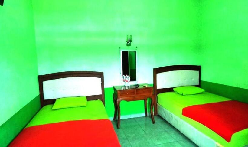 בית מלון כפרי Capital O 93331 By Hexa Niaga Hospitalita