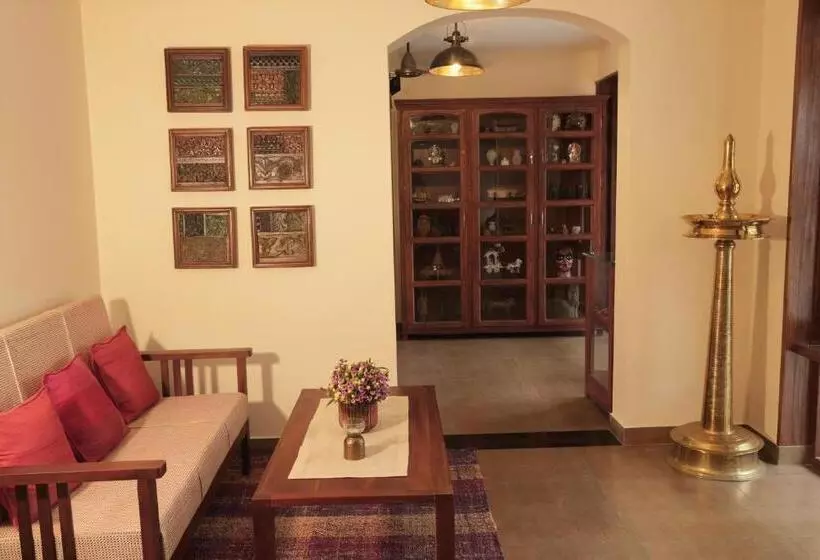 هتل Dutch Manor Boutique