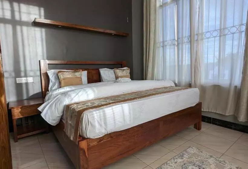 هتل Lilisha Executive Lodge