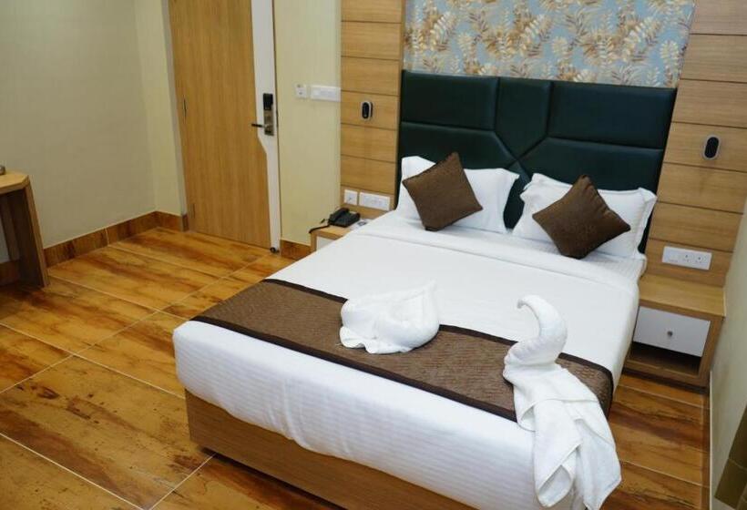 Hôtel Neelgiri Grand