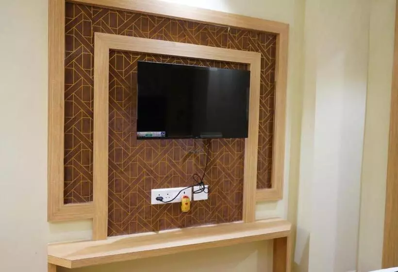 ホテル Neelgiri Grand