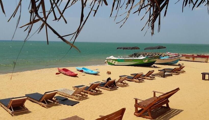 בית מלון כפרי Pearl Star Beach Resort