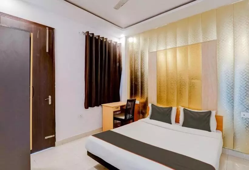 ホテル Collection O Kiara Guest House