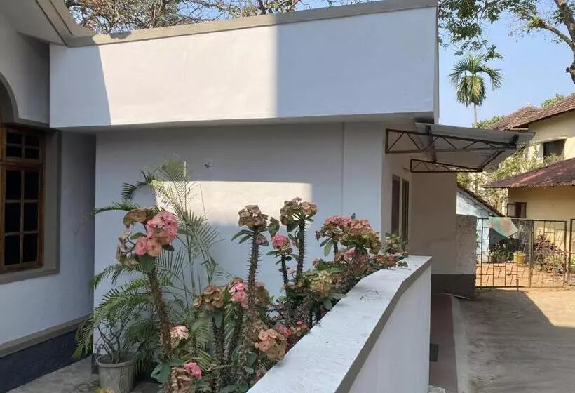 ペンション Charming Guesthouse In Heart Of Manipal