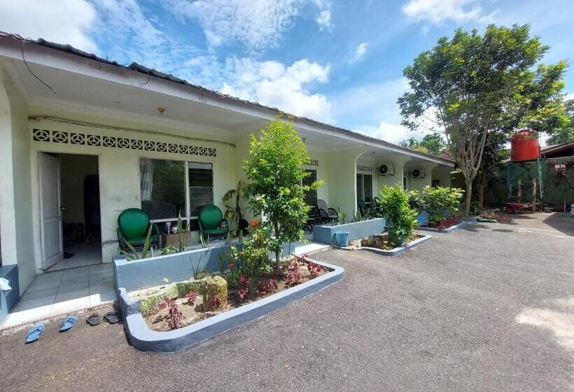 פנסיון Grand Syariah Guest House Humanitas