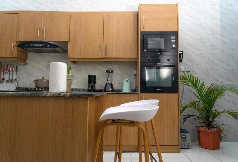 پانسیون Luxury 4 Bedrooms Terrace Duplex