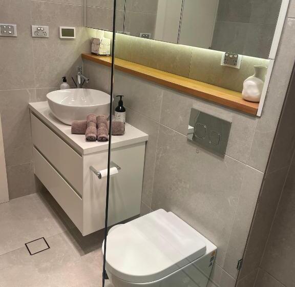 پانسیون Seaside Escape