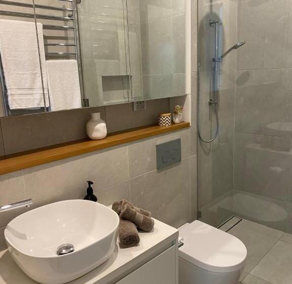 پانسیون Seaside Escape