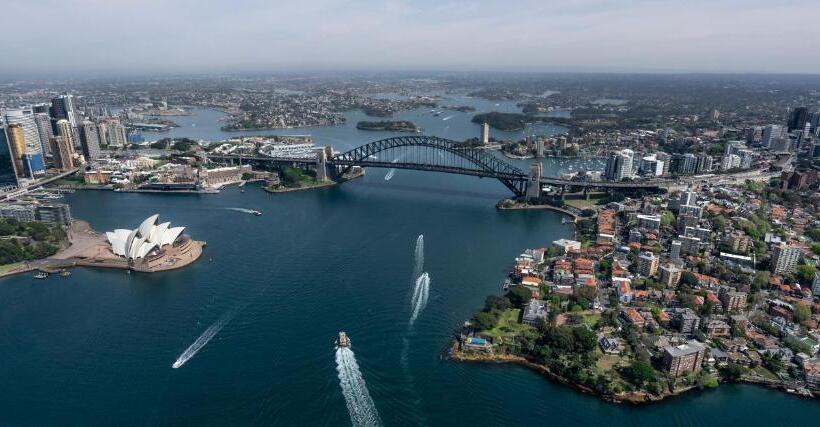 پانسیون Seaside Escape