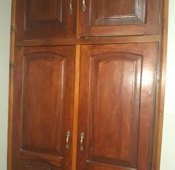 Primerose Hotel Mubende