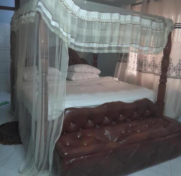 Primerose Hotel Mubende