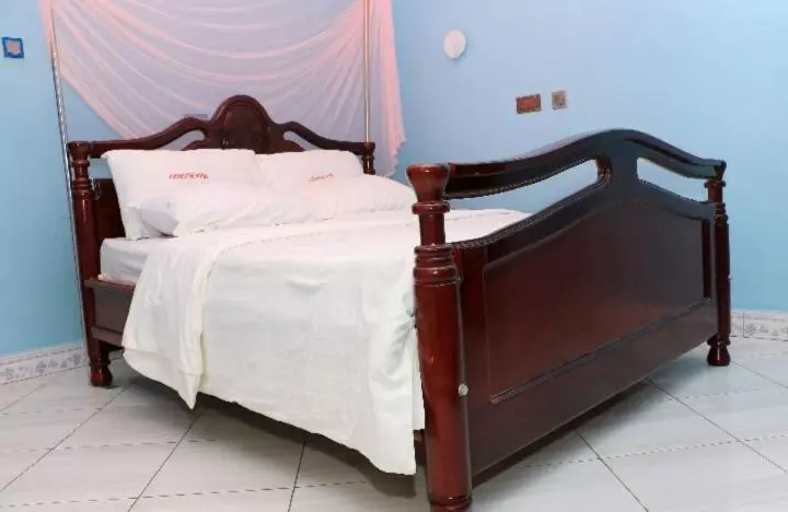 Primerose Hotel Mubende