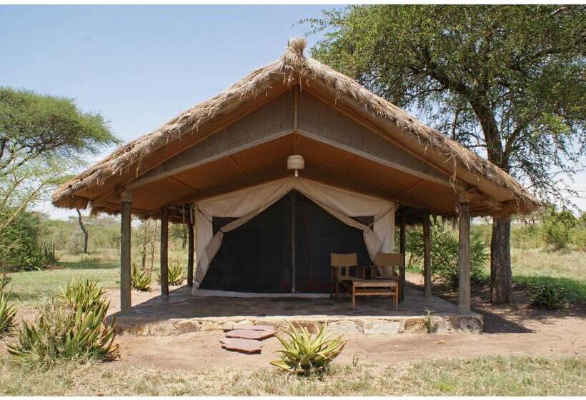 אתר נופש Ikoma Bush Camp