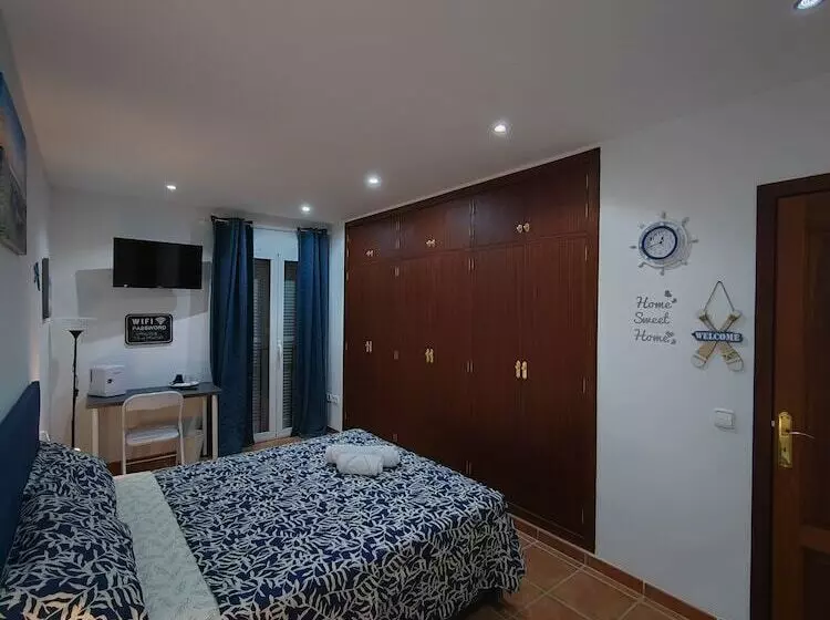 Aamiaismajoitus (B&B) Las Salinas House Private Rooms