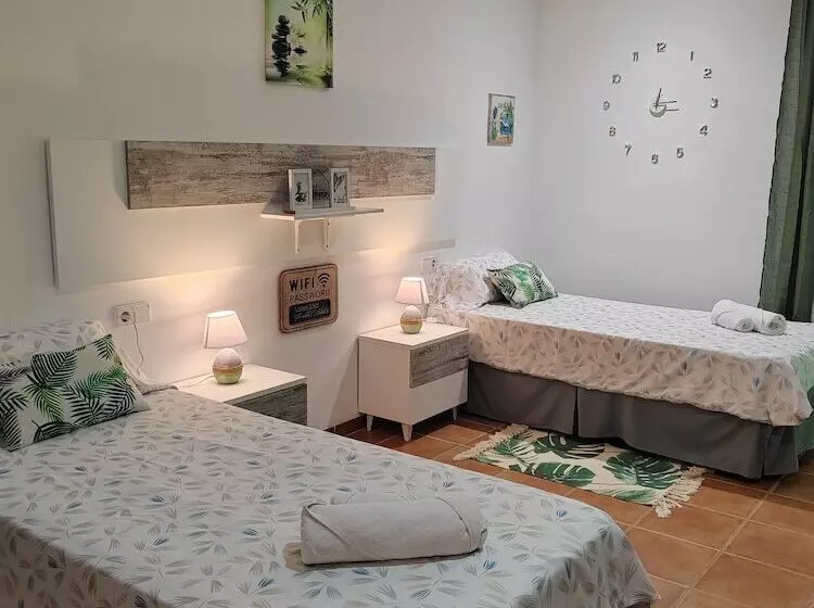 Aamiaismajoitus (B&B) Las Salinas House Private Rooms