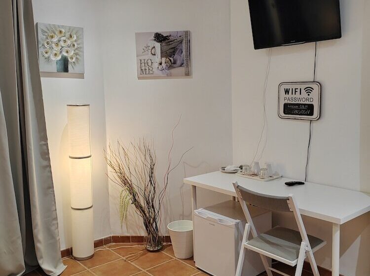 تختخواب و صبحانه Las Salinas House Private Rooms