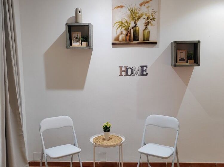 تختخواب و صبحانه Las Salinas House Private Rooms