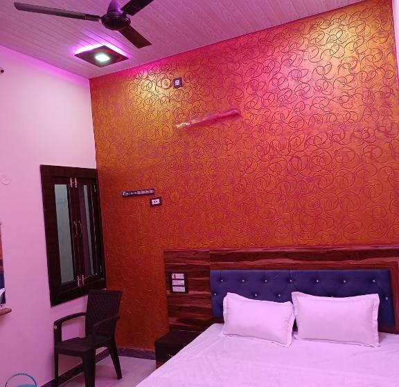 בית מלון כפרי होटल राजपुत पैलेस