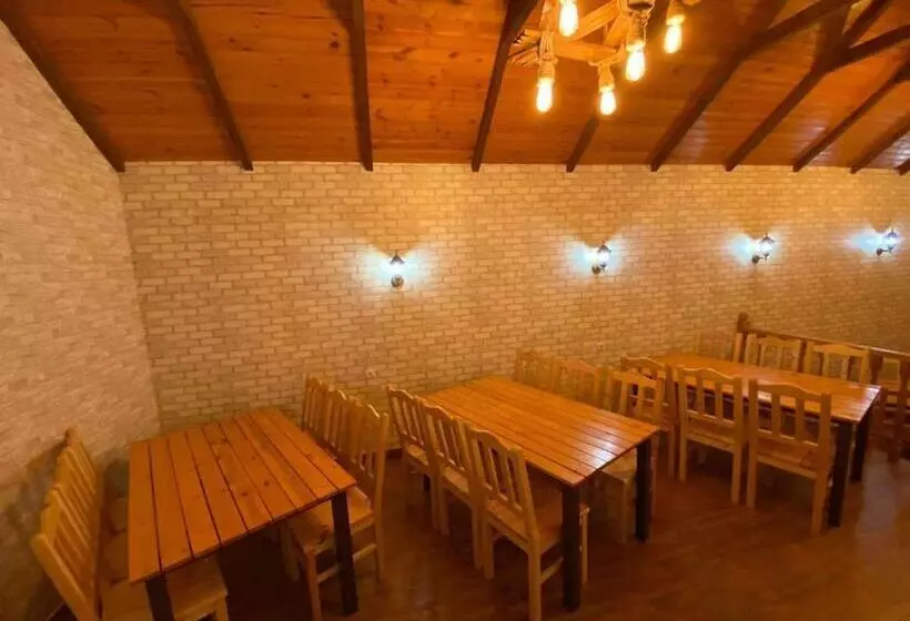 هتل Ani Guest House