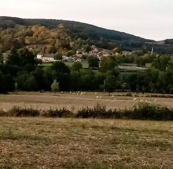 ホテル Gîte La Sarrée