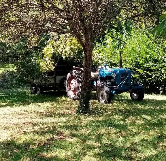 ホテル Gîte La Sarrée
