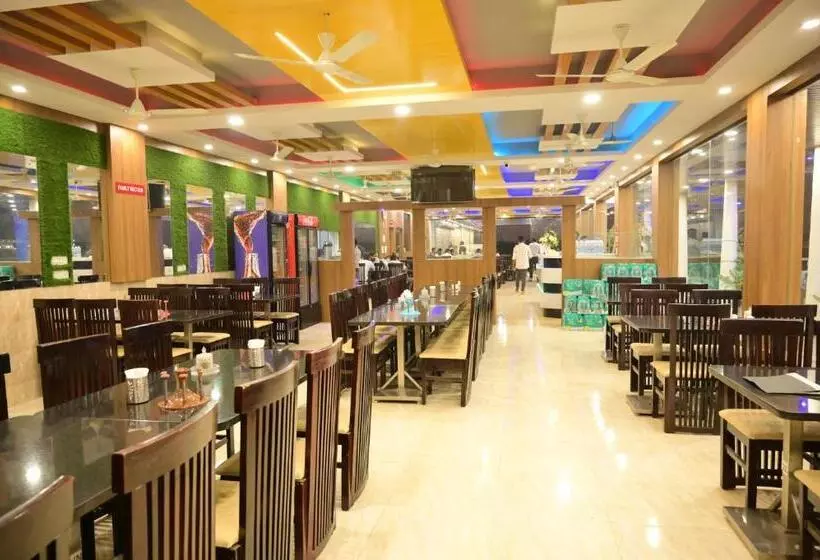 Hotelli Nh4 Grand