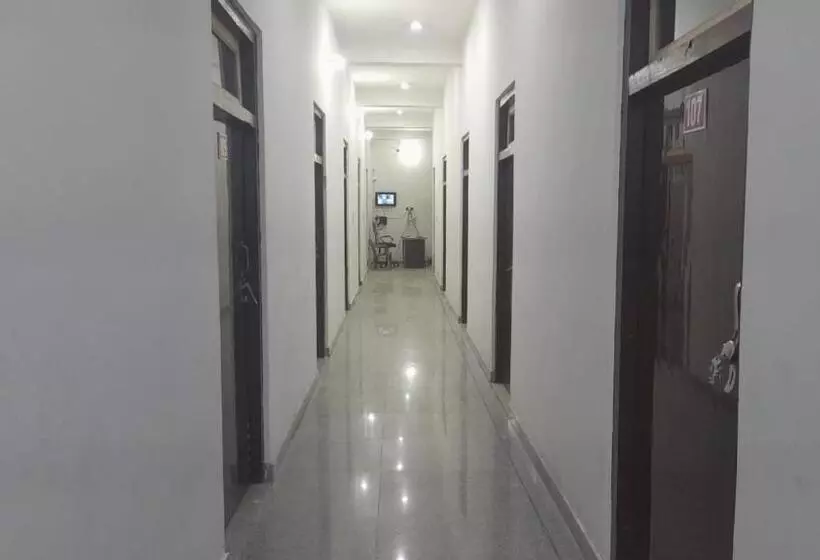 Hotelli Oyo Room