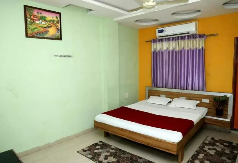 ホテル Padmapani Park Fardapur