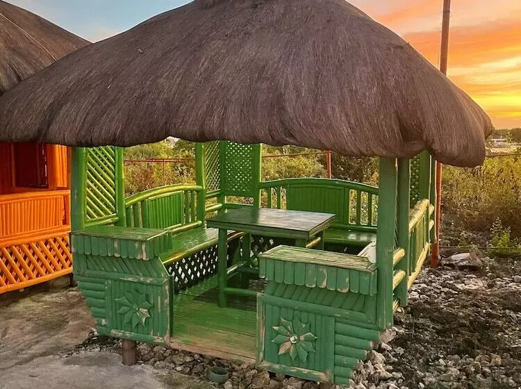 ホテル Rainbow Beach Bar & Resort