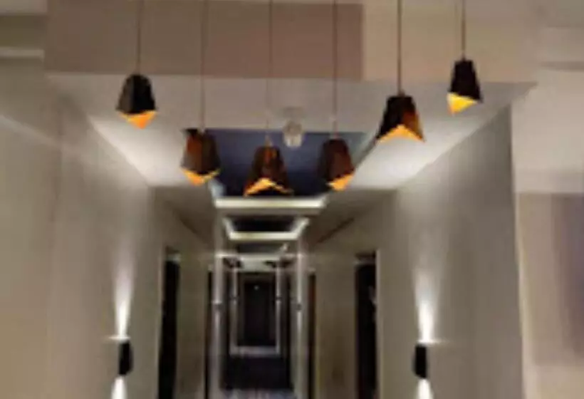 ホテル Shakti Delux Rooms Vadodara