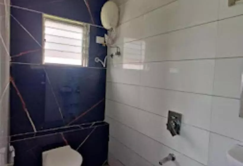 ホテル Shakti Delux Rooms Vadodara