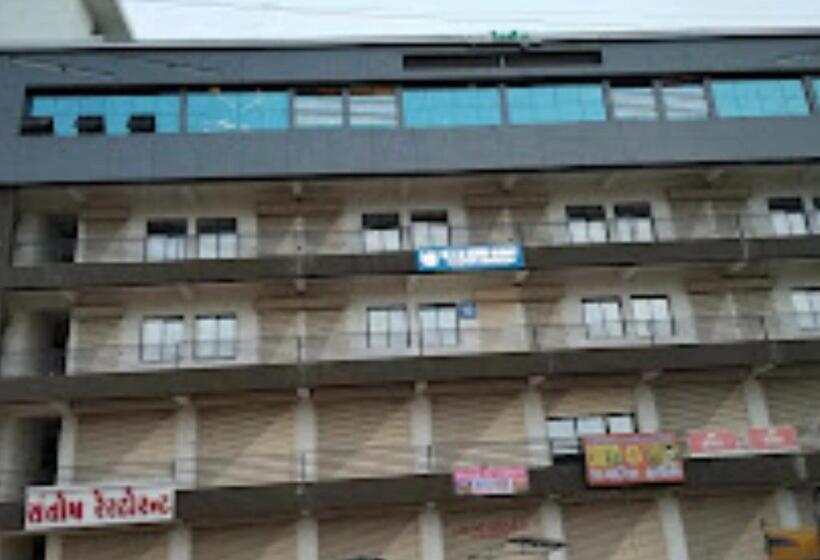 Hotel Shakti Delux Rooms Vadodara