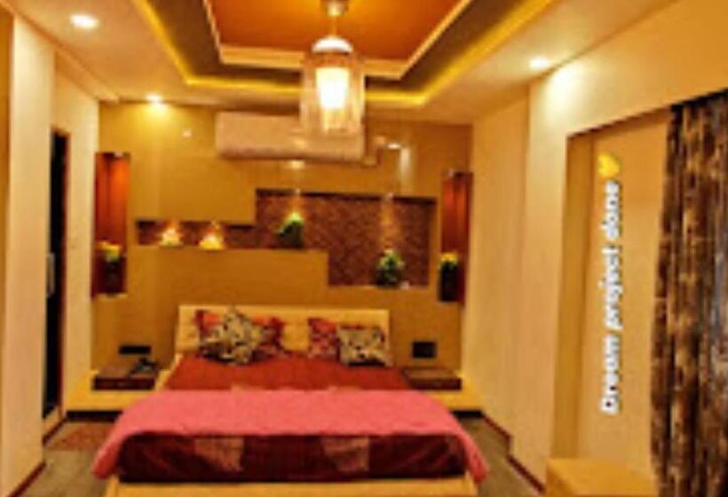 Hotel Shakti Delux Rooms Vadodara