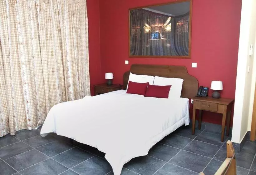 Hotelli Tranca Da Barriga   Casa Do Vinho By Quinta De São Tiago