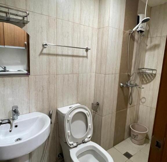 Modern And Cozy Condo In 8adriatico Near Pgh, Slmec And Us Embassy