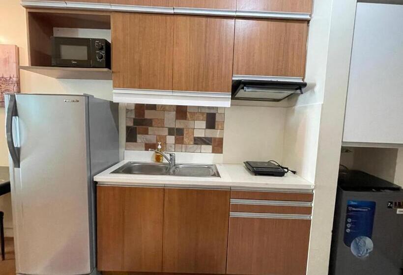 Modern And Cozy Condo In 8adriatico Near Pgh, Slmec And Us Embassy